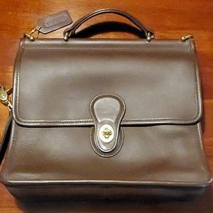 Vintage Coach Willis 9927 Mahogany Brown Leather Crossbody Bag